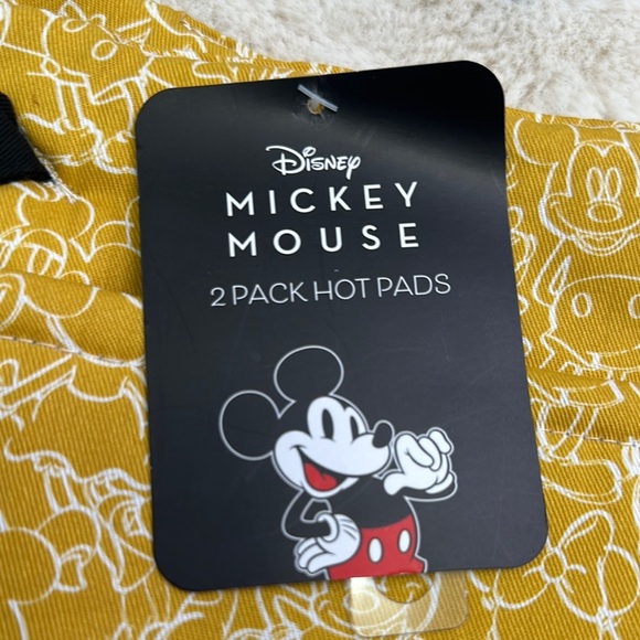 Disney Mickey Mouse Yellow Hot Pads - Picture 3 of 4